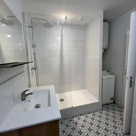 Lumineux T3 Refait A Neuf Dans Le Vieux Centre